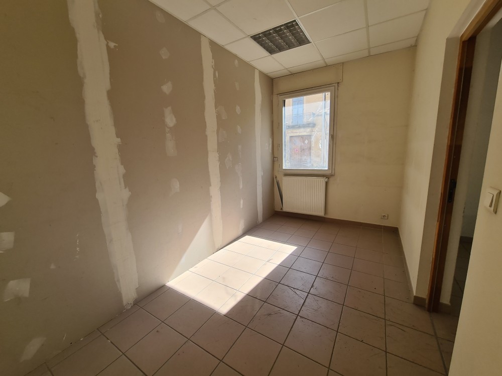 Locaux Professionnels Apt (84400)