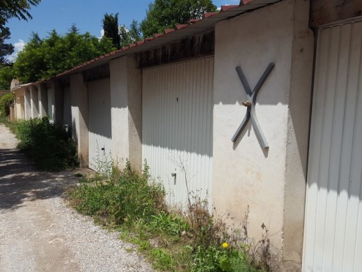 location Emplacement/parking à Apt (84400)